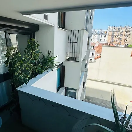 Charming T2 With Balcony Near The Bastille *