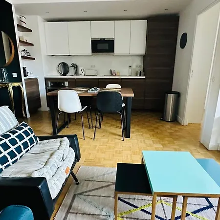 Charming T2 With Balcony Near The Bastille Paris